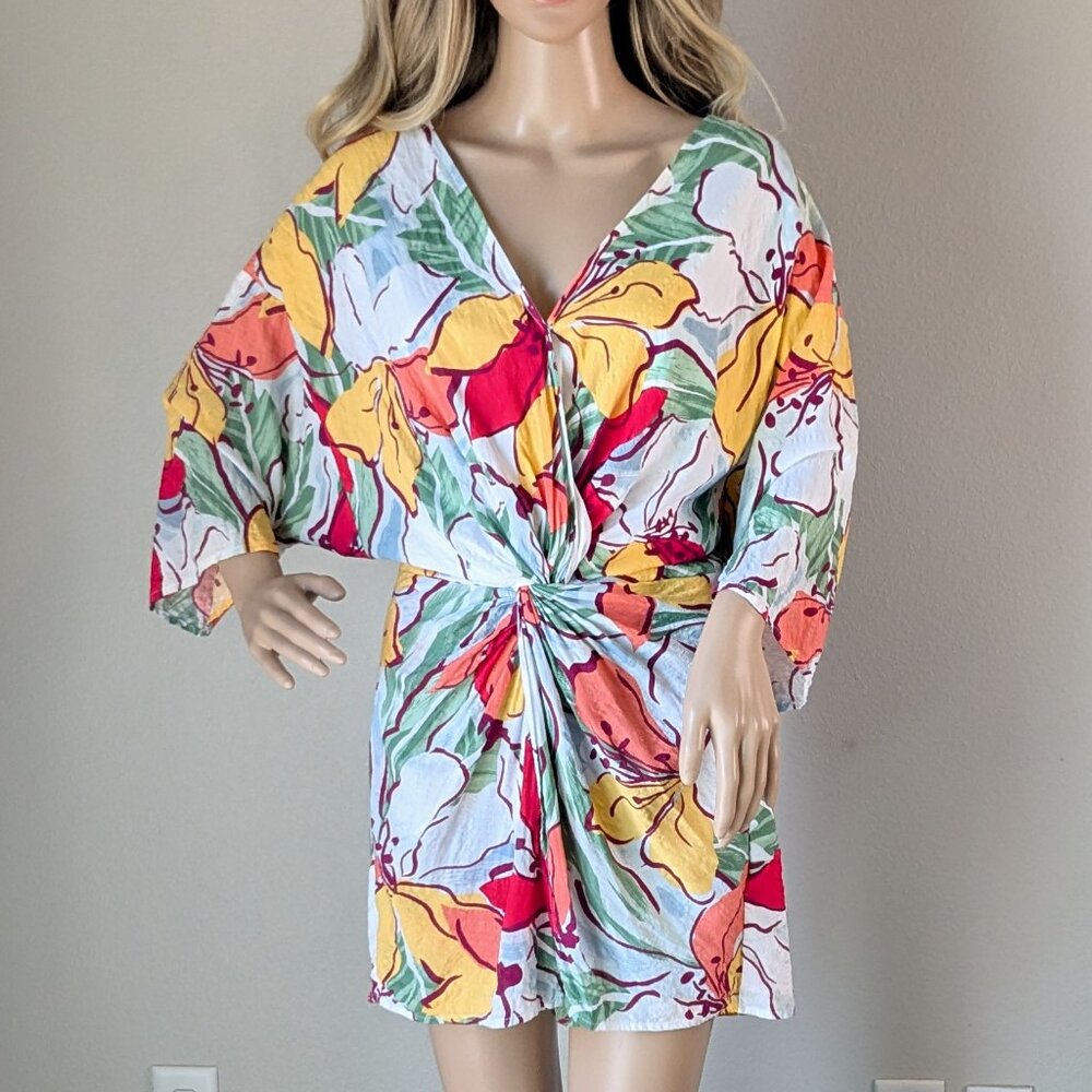 En Creme Romper Women's Medium Multicolor Floral Open Back Short Romper